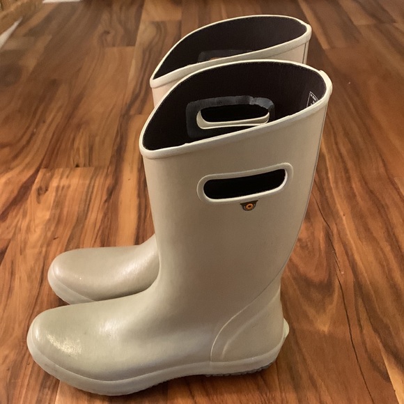 Bogs women’s boots silver - Picture 2 of 10